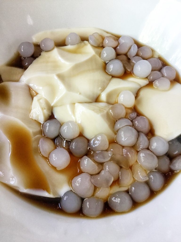 Homemade Taho (Tofu Pudding) 5