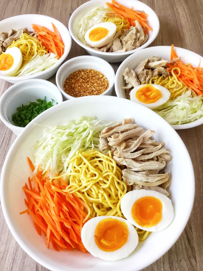 Chicken Mami (Filipino Chicken Noodle Soup) - PinoyBites