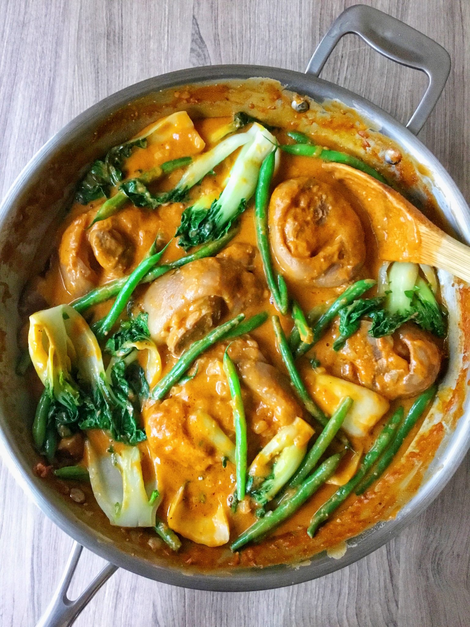 PinoyBites | Pata Kare-Kare (Pork Hocks in Rich Peanut Sauce) - PinoyBites